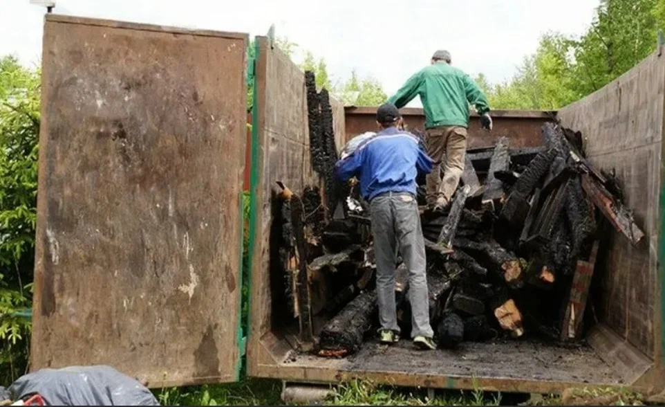 Вывоз мусора после пожара в Верхнем Уфалее от ПроМусор — уборка, утилизация, цена от 2507 руб