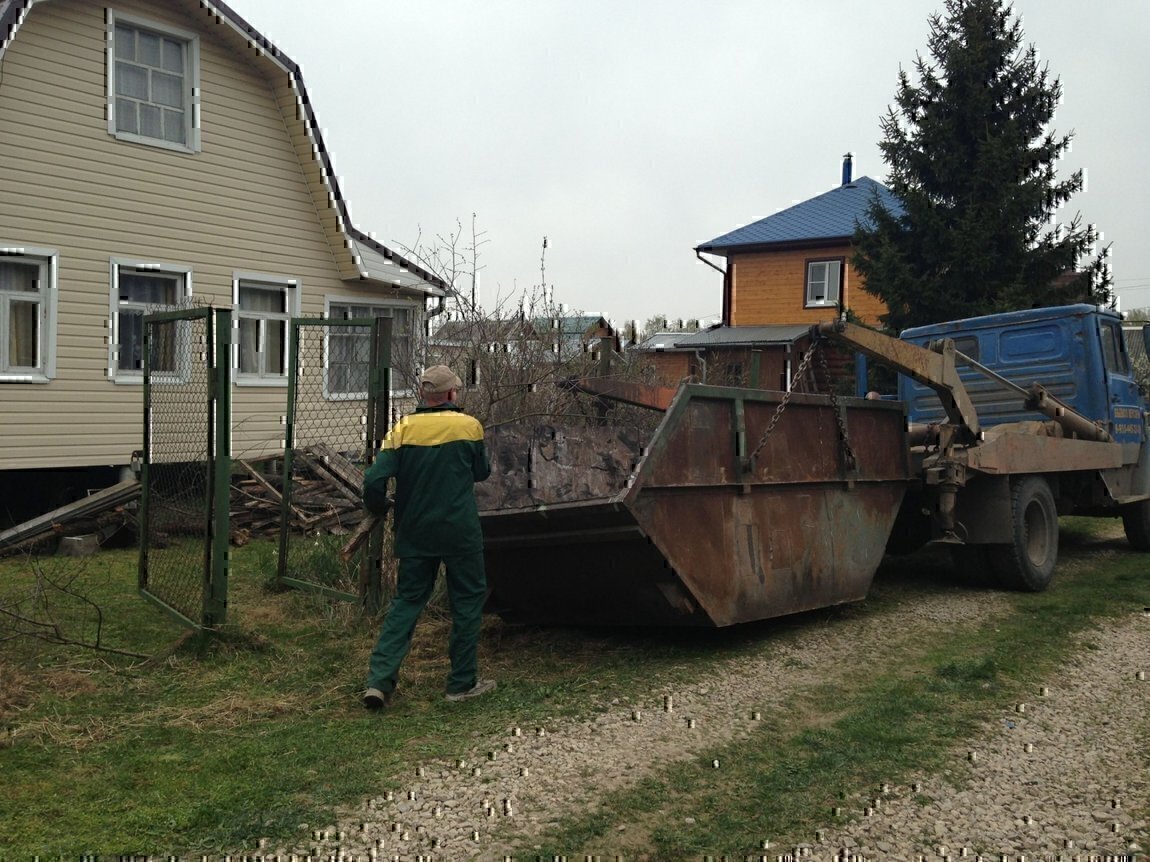 Вывоз мусора и отходов с дачи и участка СНТ в Верхнем Уфалее в октябре